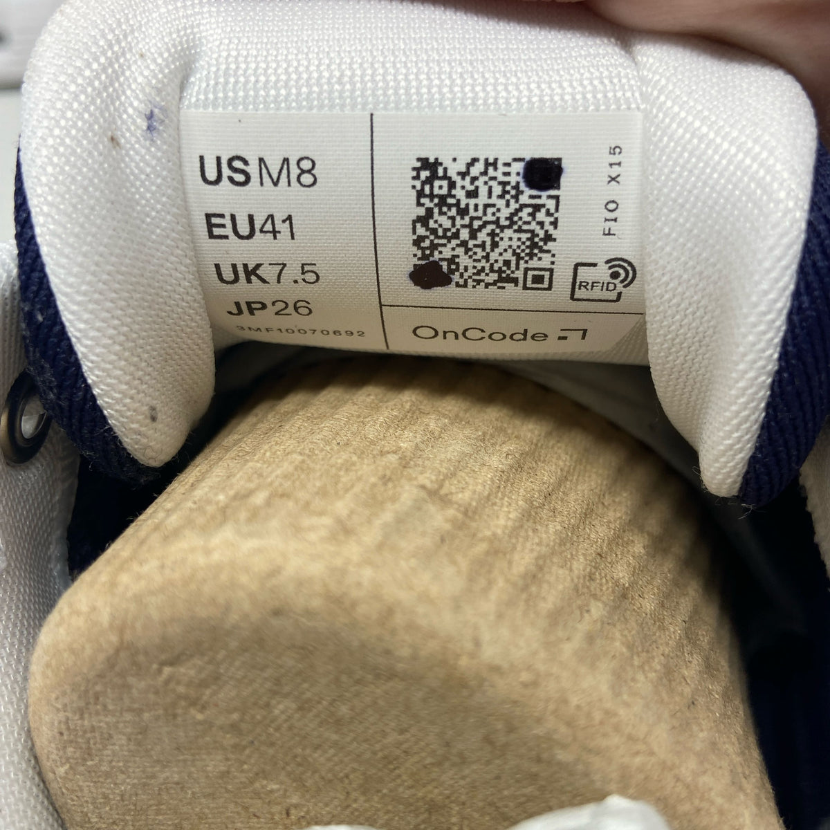 Serial #/Tag-LPNNE6YKR42KM