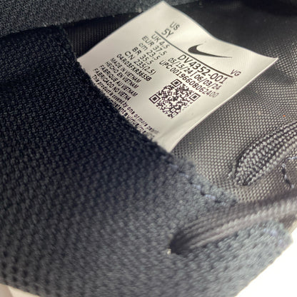Serial #/Tag-UNT991207EBS