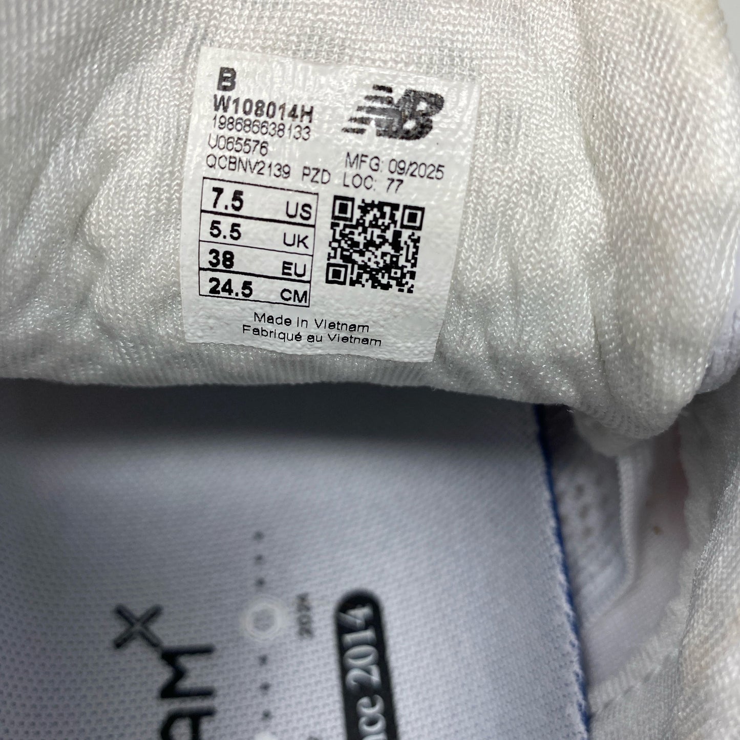 Serial #/Tag-LPNPMFL8881003