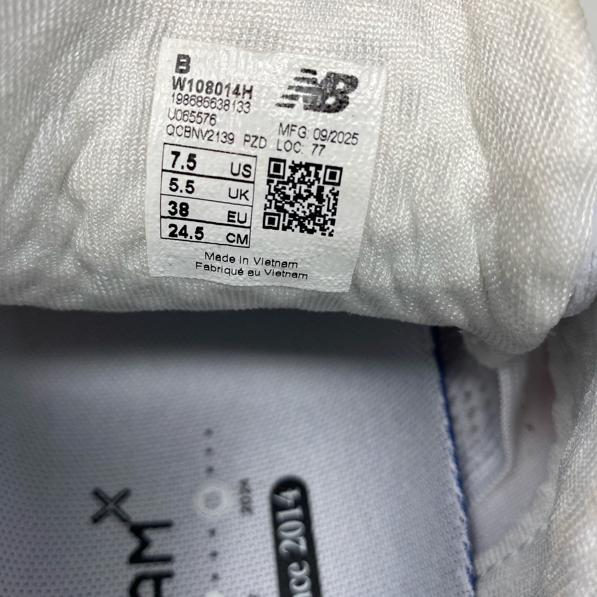 Serial #/Tag-LPNPMFL8881003