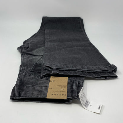 Back-UNT652872DH7
