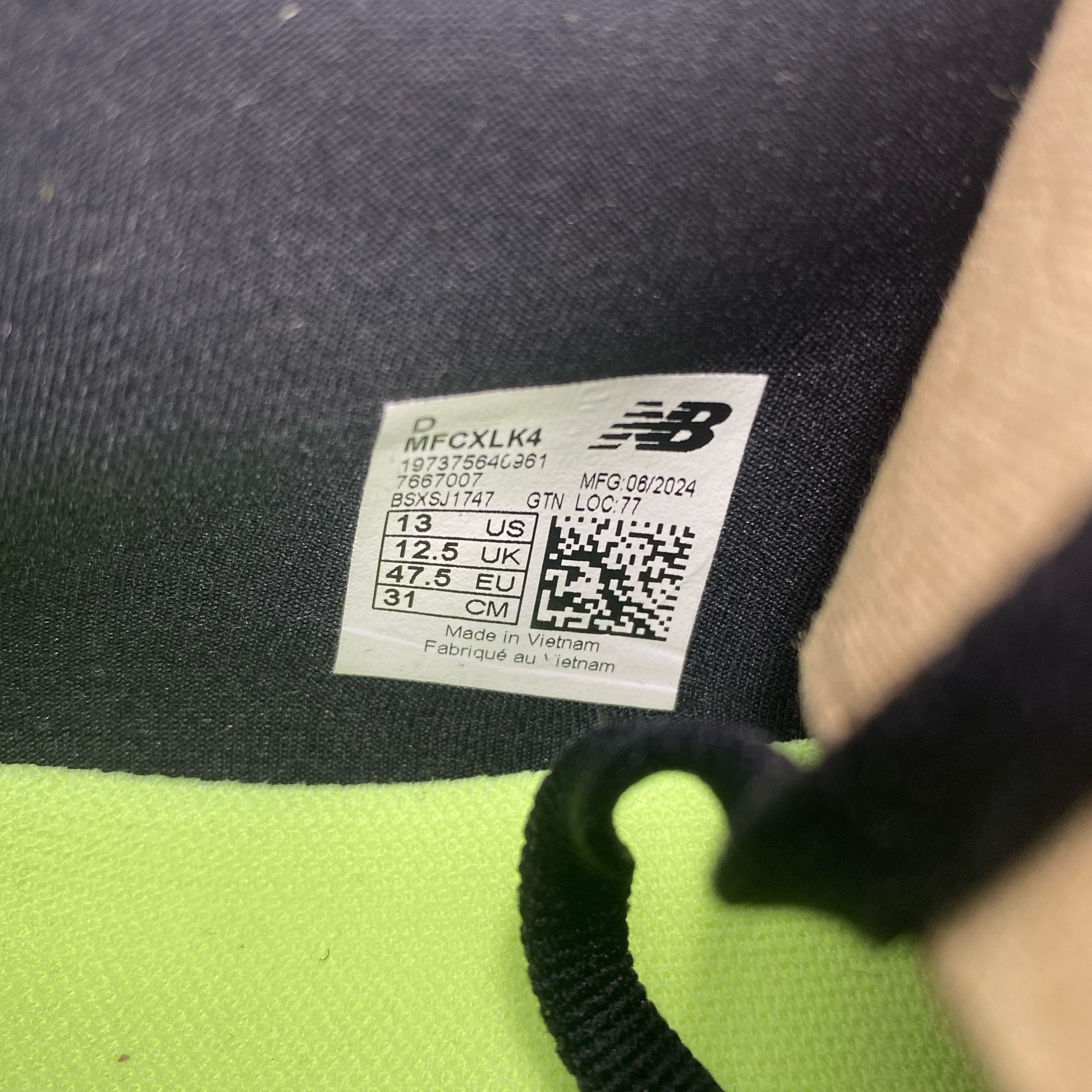 Serial #/Tag-UNT8204310SV