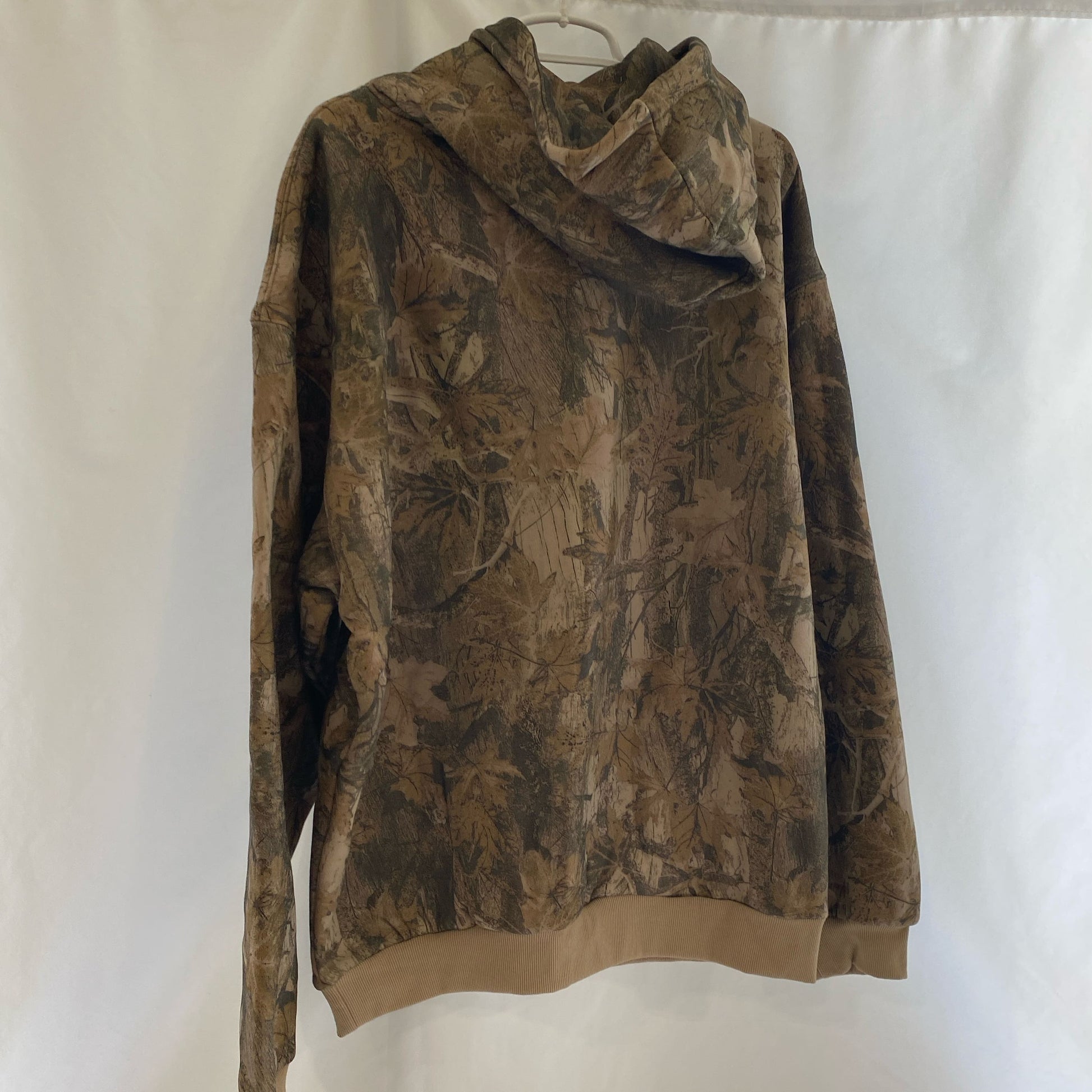 Back-UNT585175CMG