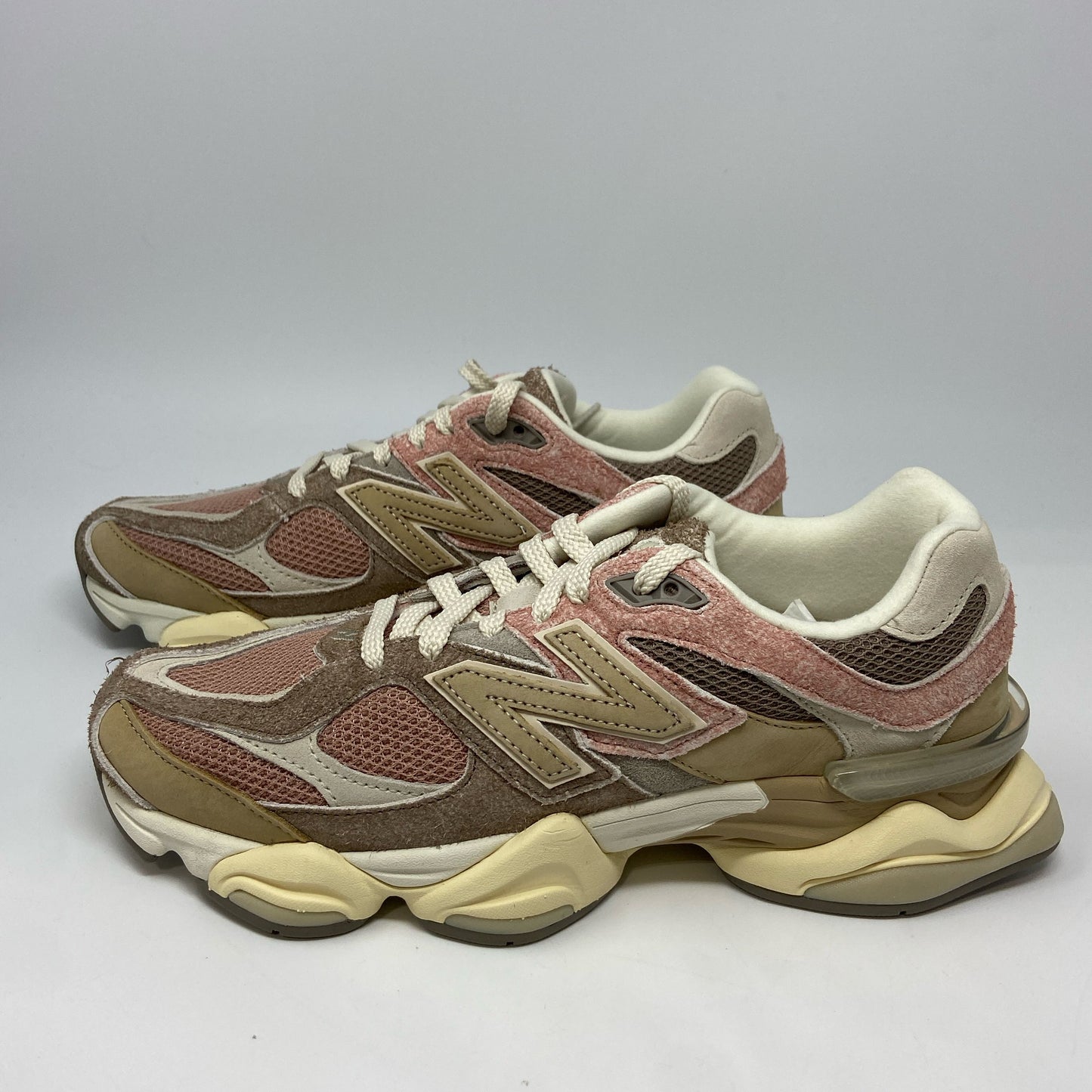 Front-UNT510953DJC