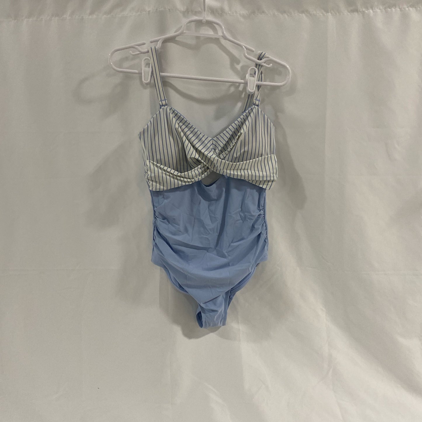 Front-UNT763704FM4
