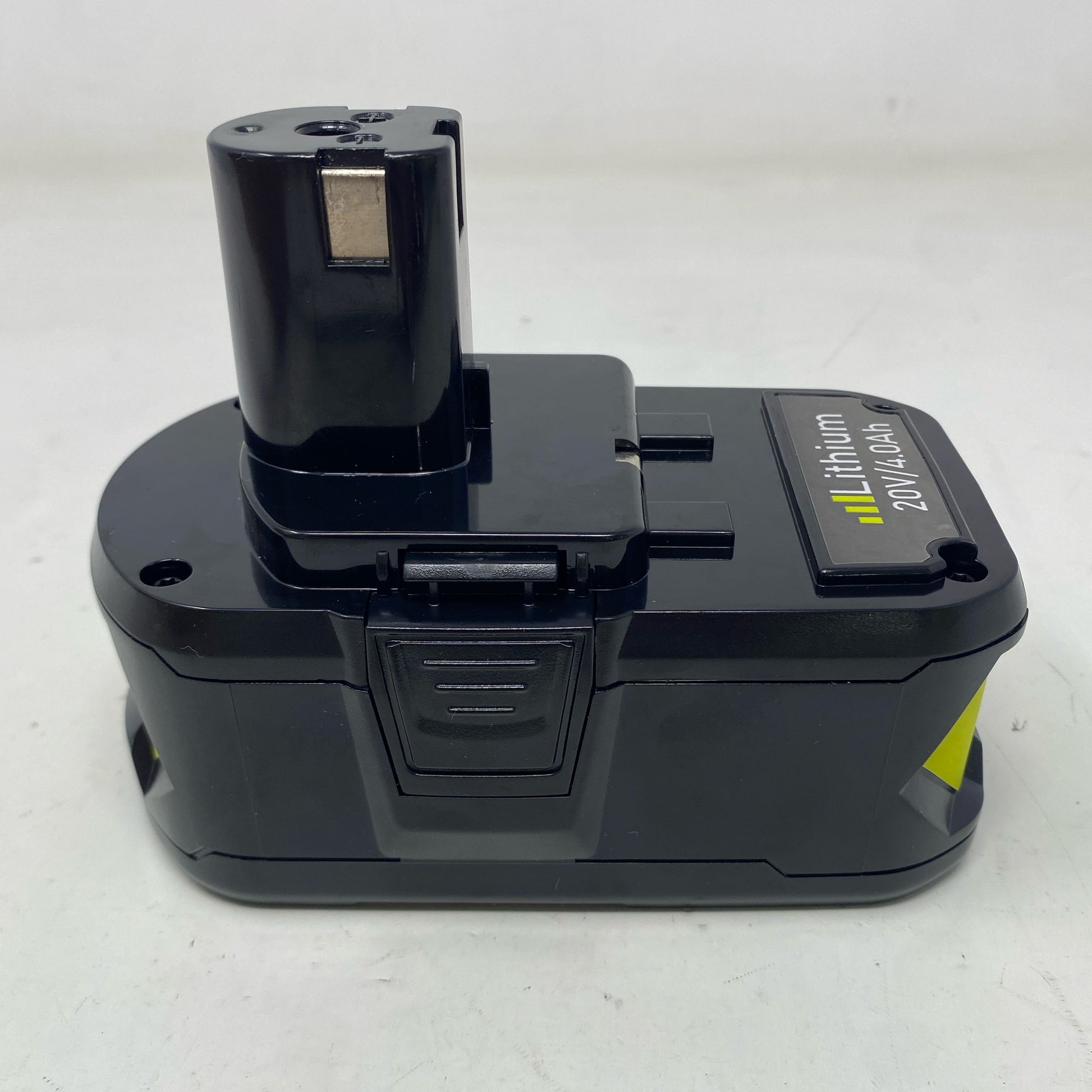 Front-UNT964889A01