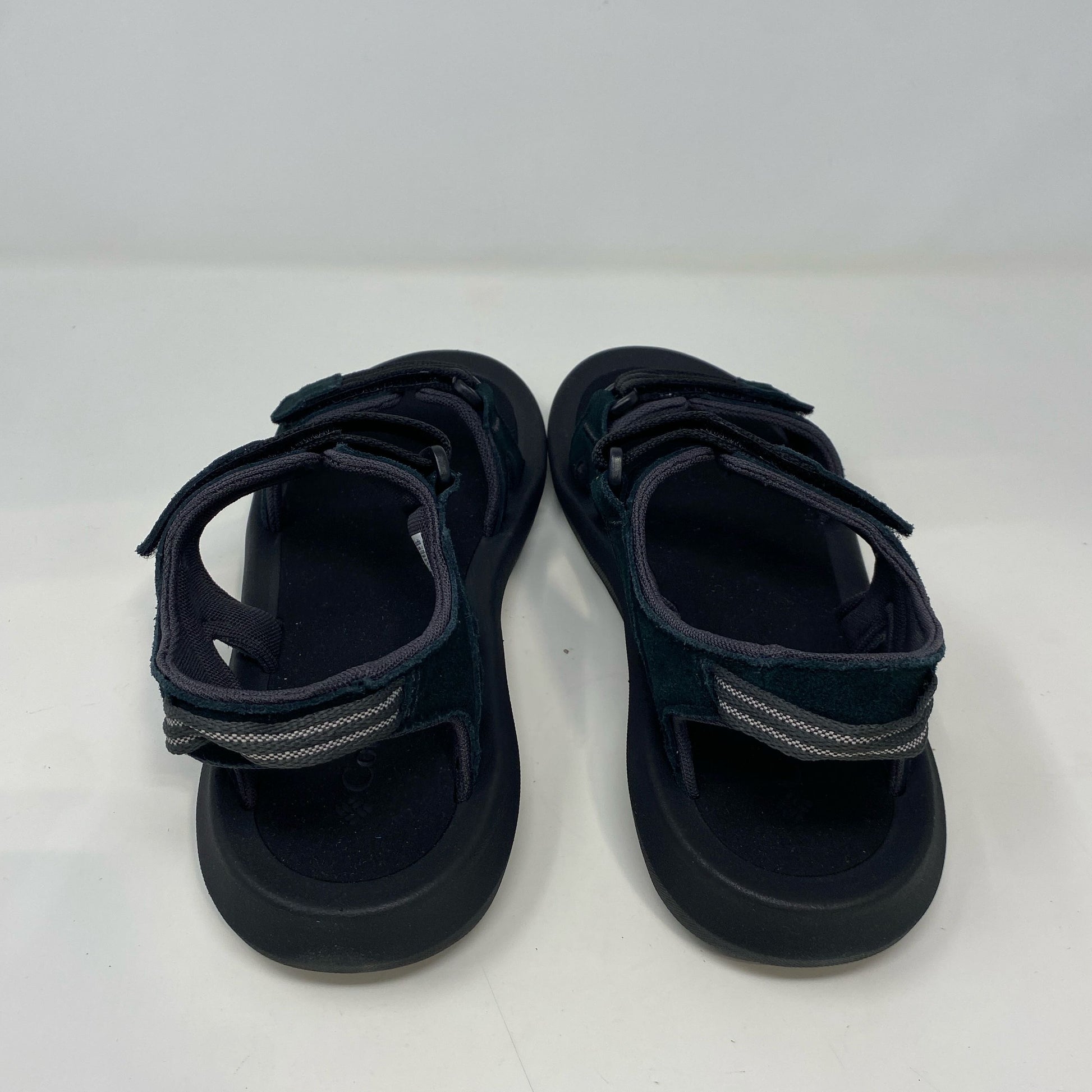 Left-UNT996698RNV