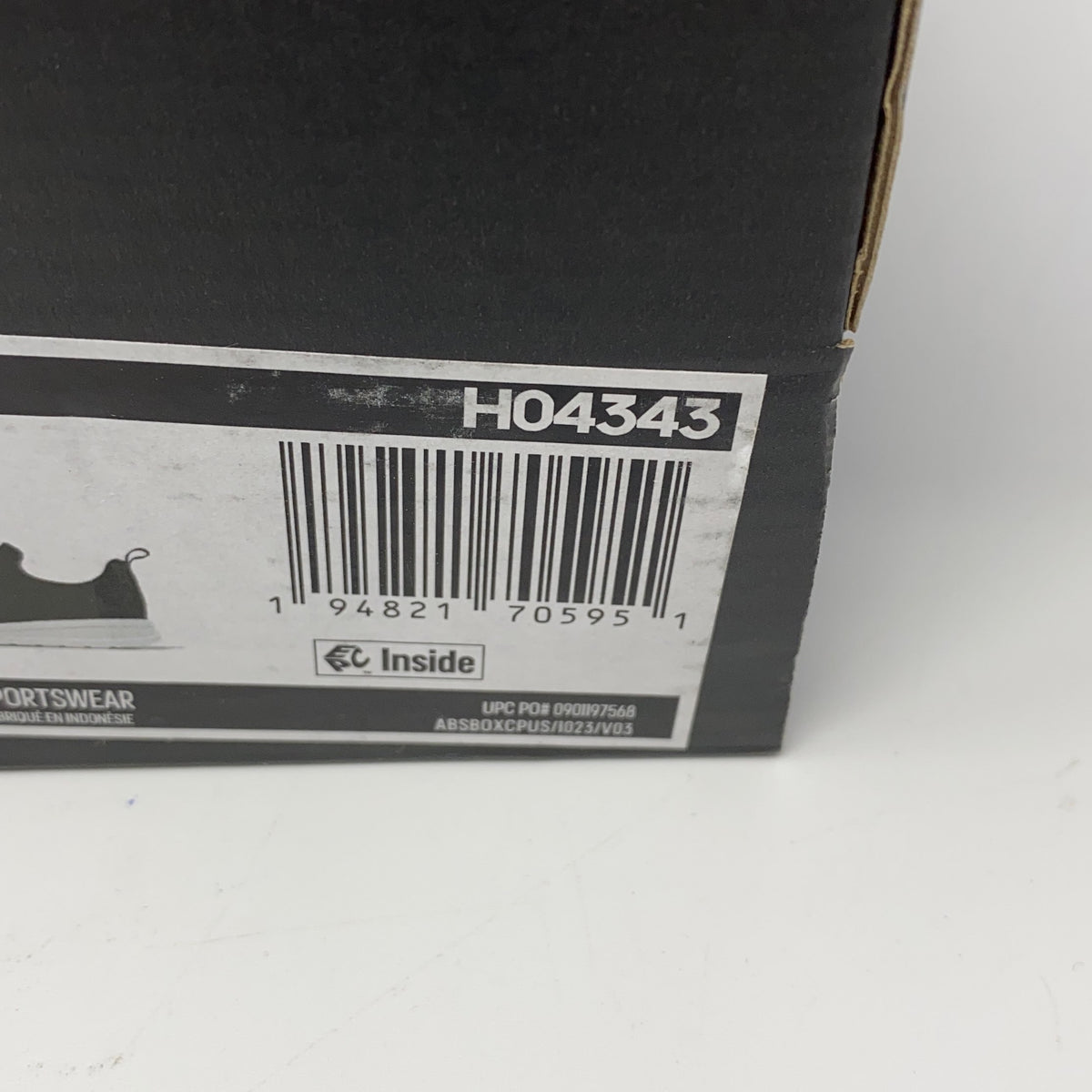 Serial #/Tag-UNT8876472OC