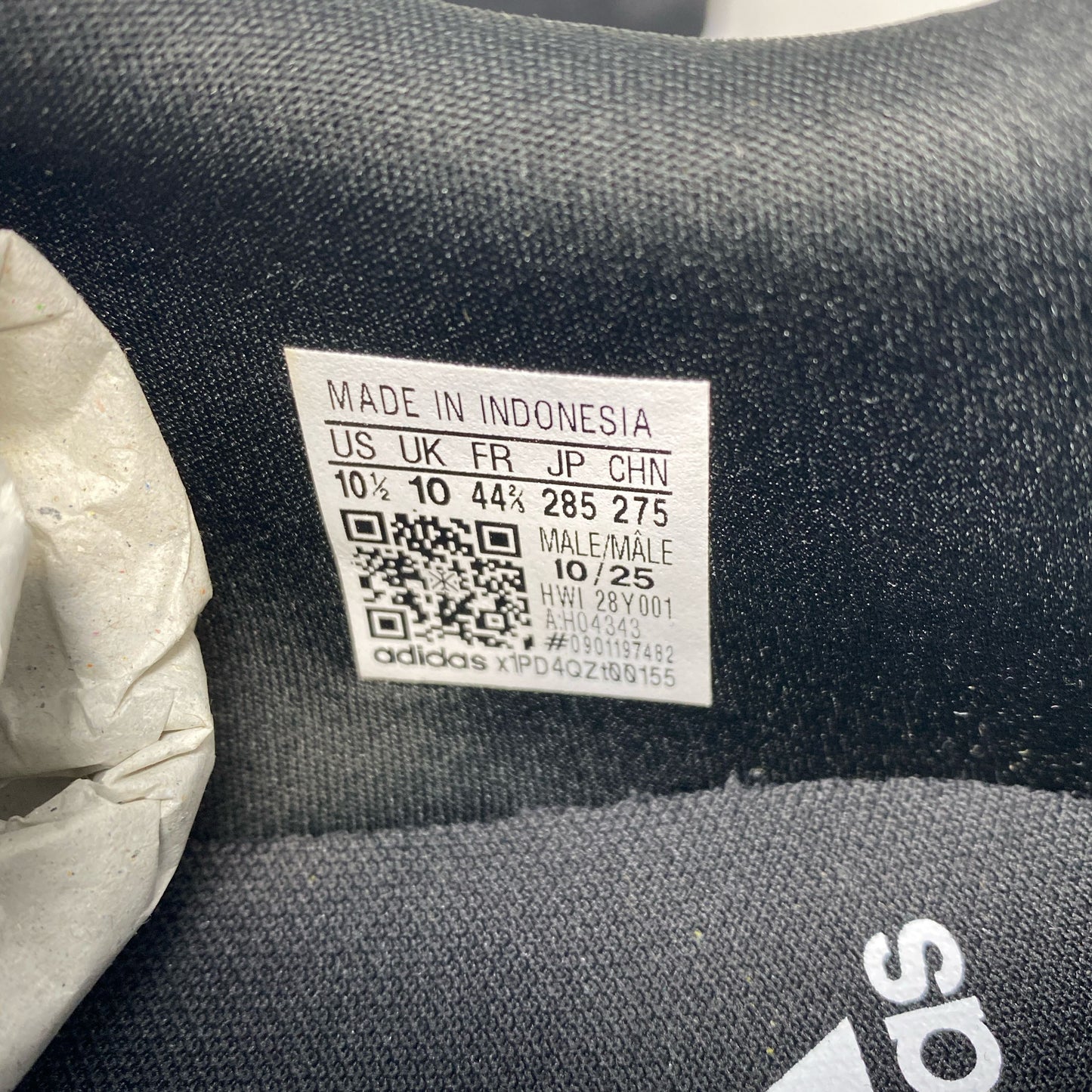 Serial #/Tag-UNT8564777RWX