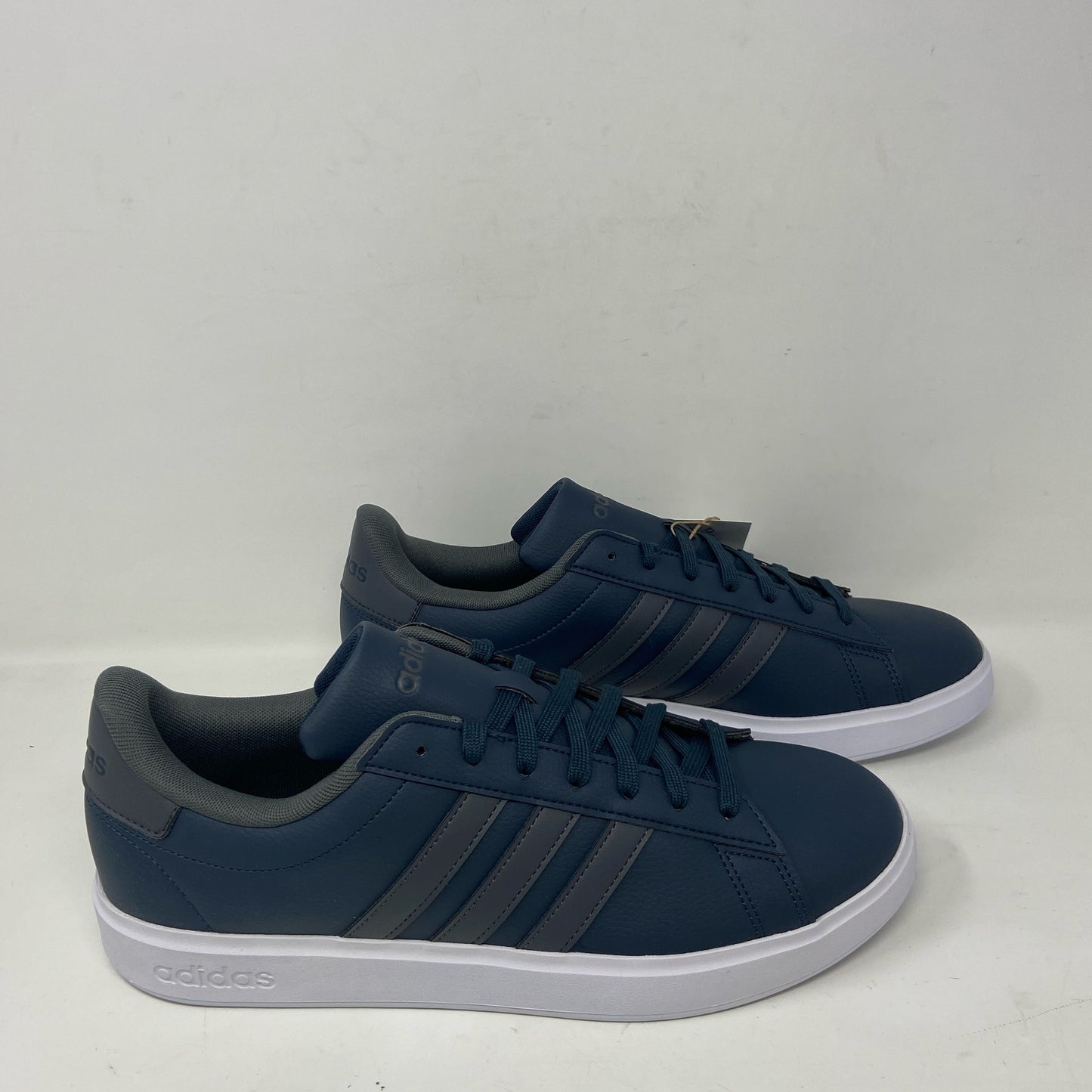 Front-UNT2366504QK