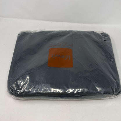 Back-UNT807207F7E