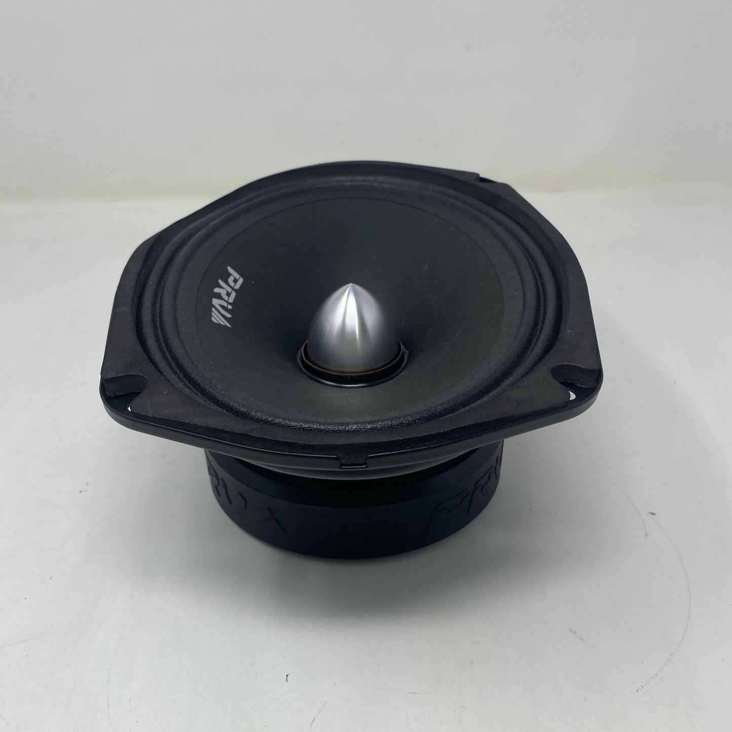 Left-UNT243245B1V