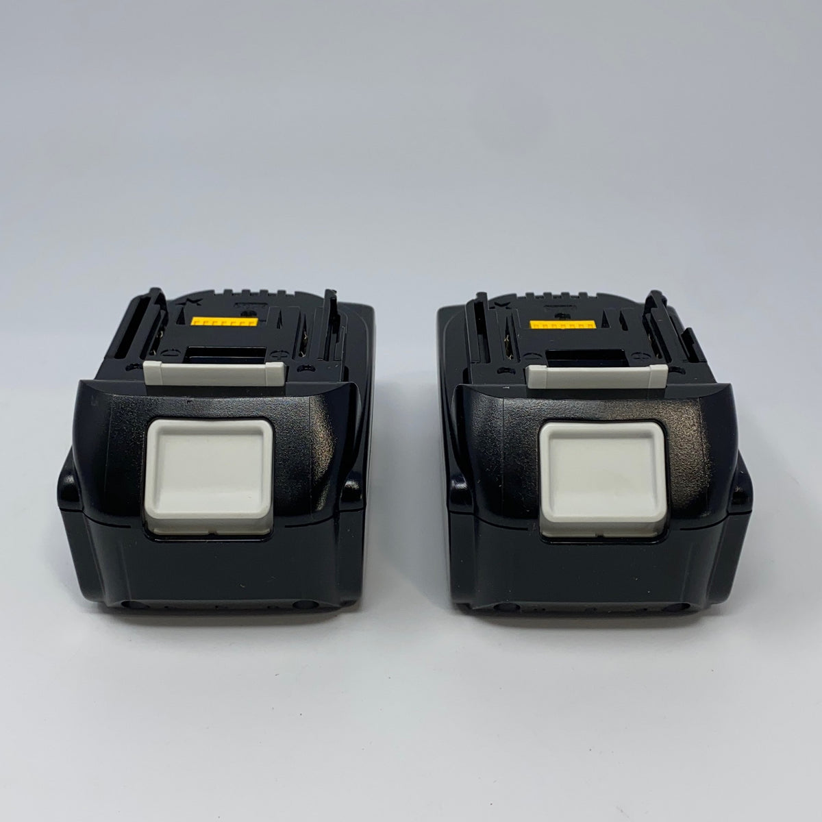 Left-UNT76585670G