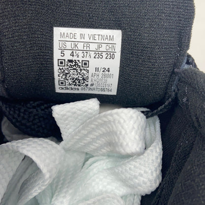 Serial #/Tag-UNT868379LUY