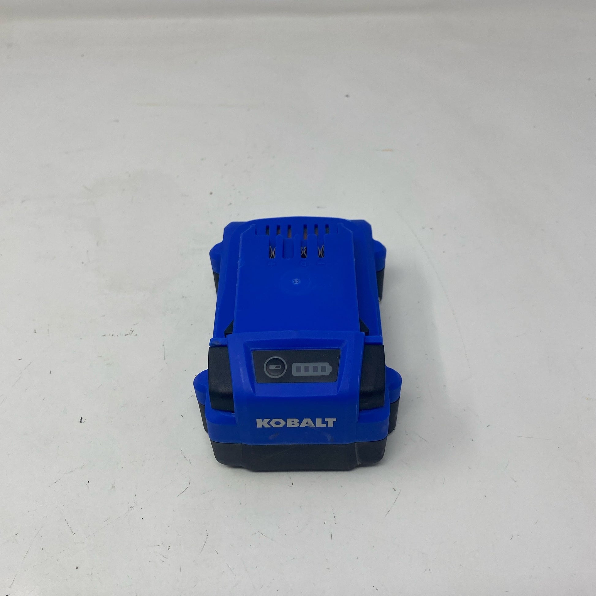 Front-UNT354907407