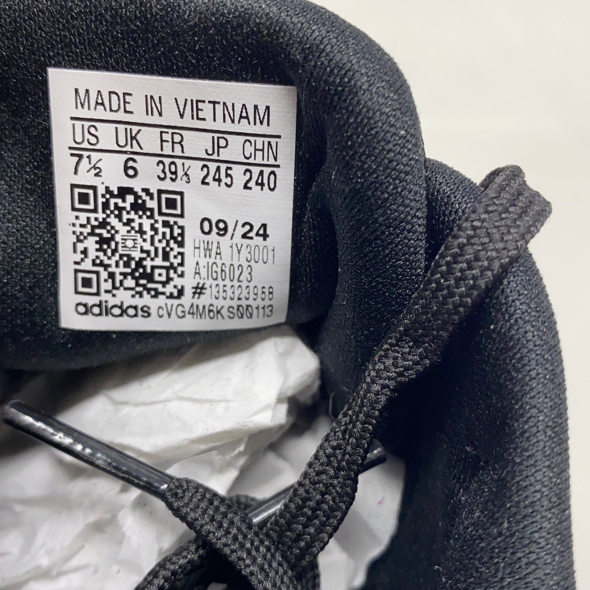 Serial #/Tag-LPNNK4T957YQV