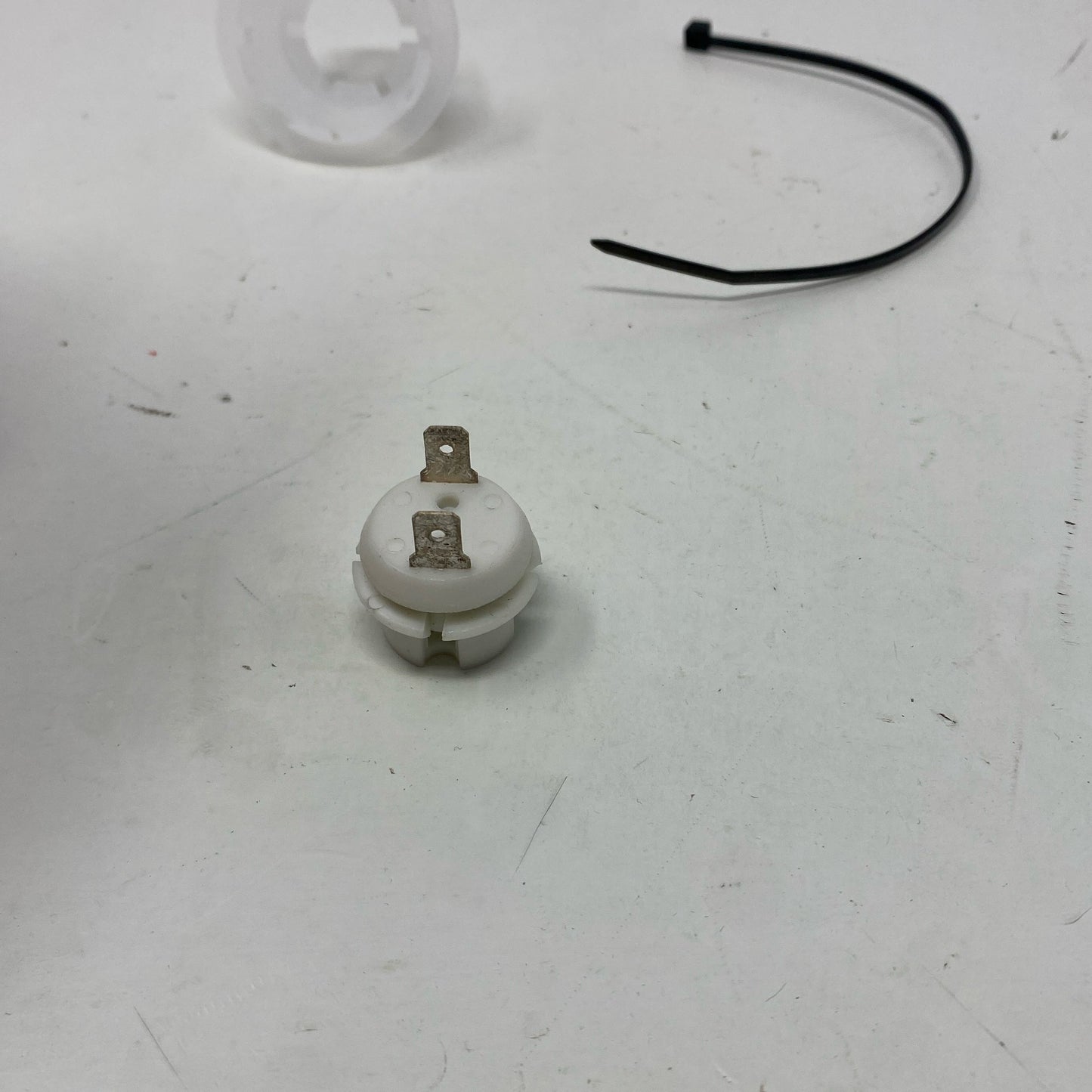 Serial #/Tag-UNT5128627NF