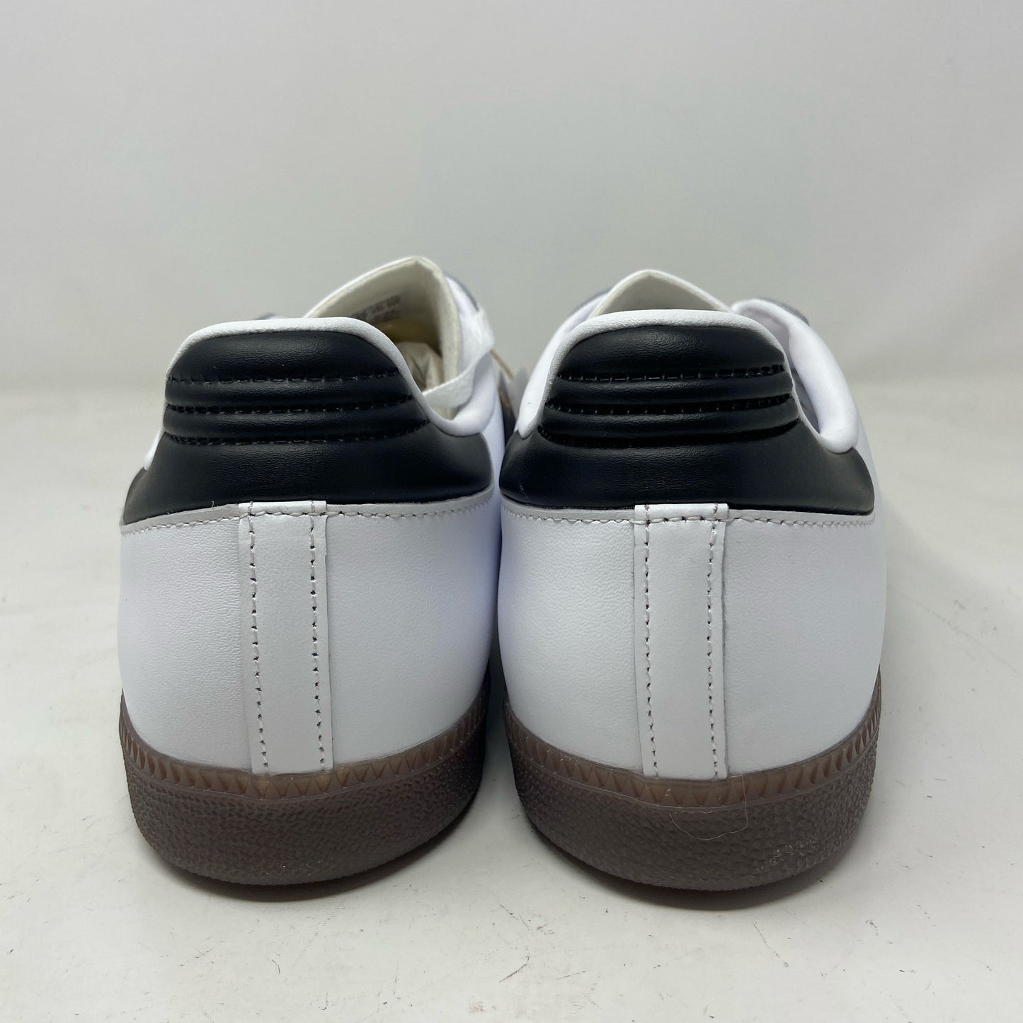Back-UNT199204Q8X