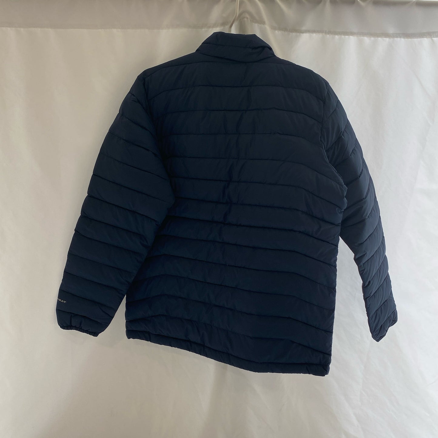 Back-UNT641065GVQ
