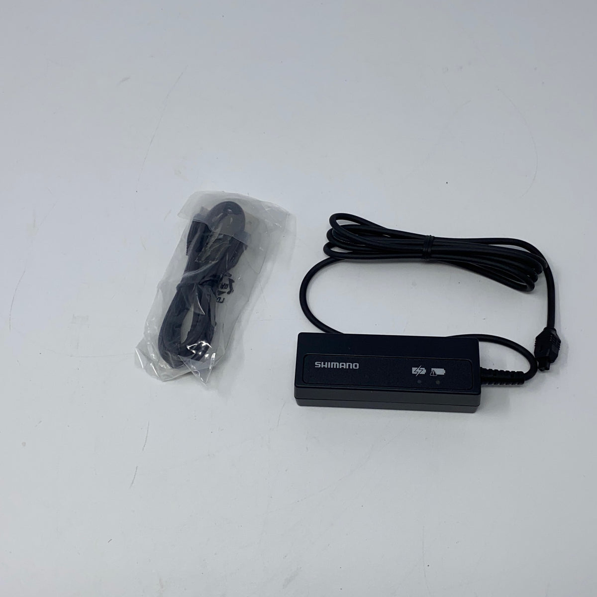 Front-UNT215128EA6