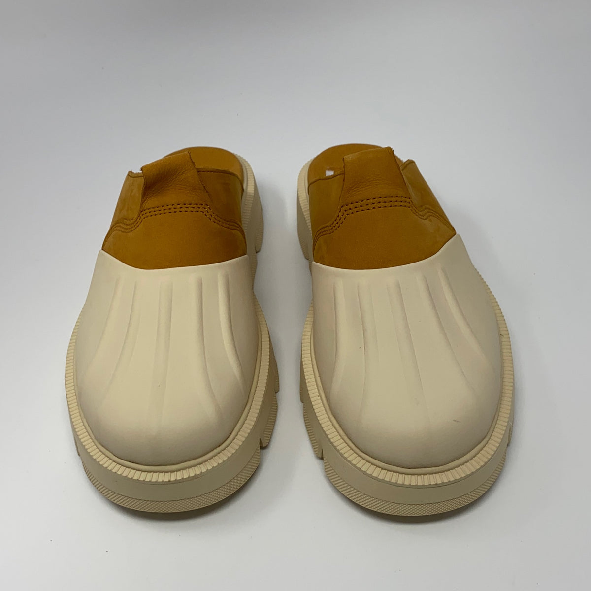 Left-UNT1825712TG