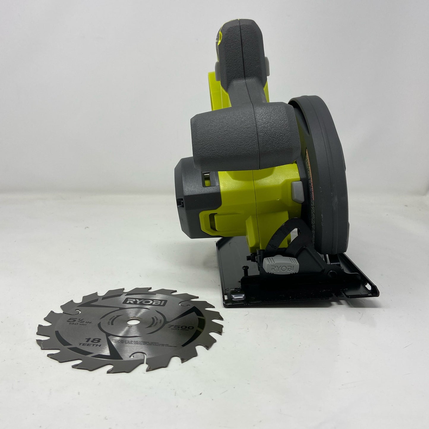 Front-UNT2033716EL
