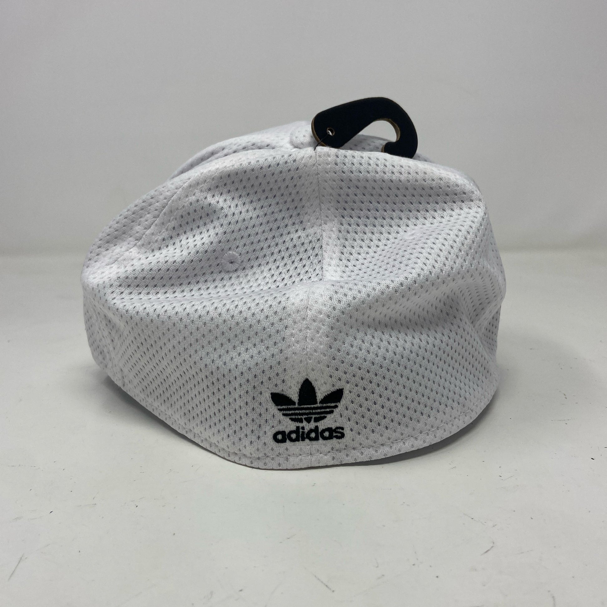 Back-UNT176214PW0