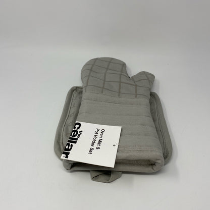 Back-UNT853407TVW