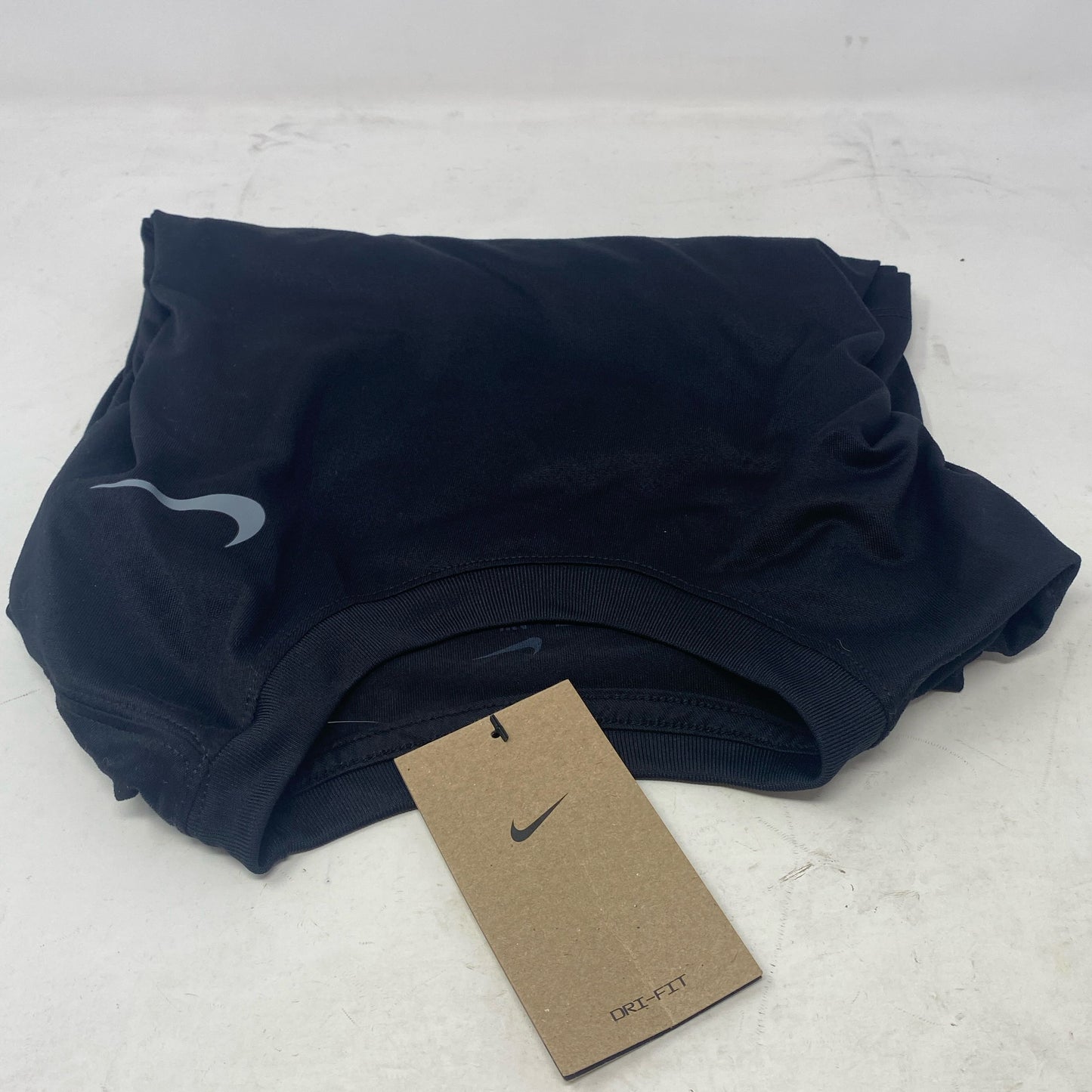 Back-UNT675890BP8