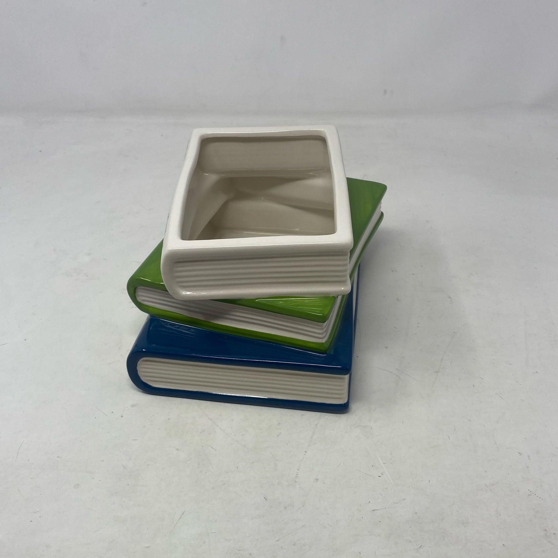Left-UNT000814J8V