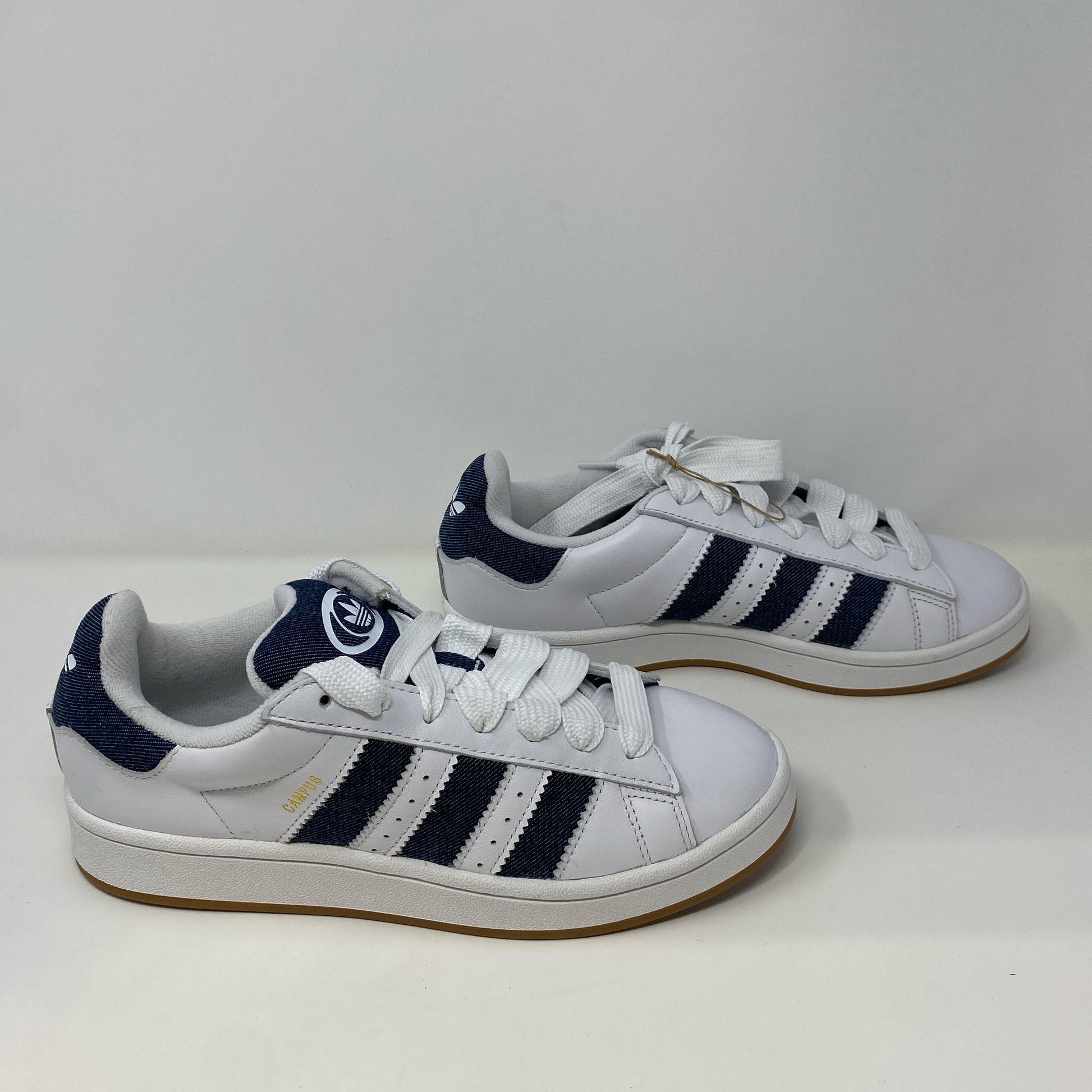 Front-UNT8233027A9