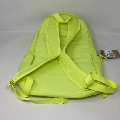 Back-UNT970973QQW