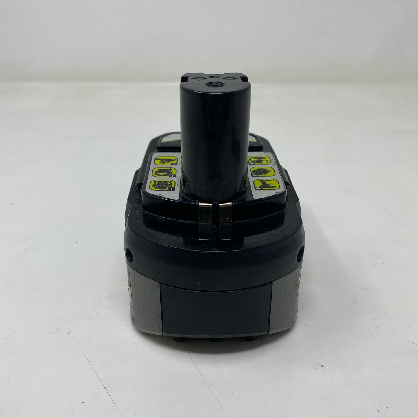Back-UNT911920F8R