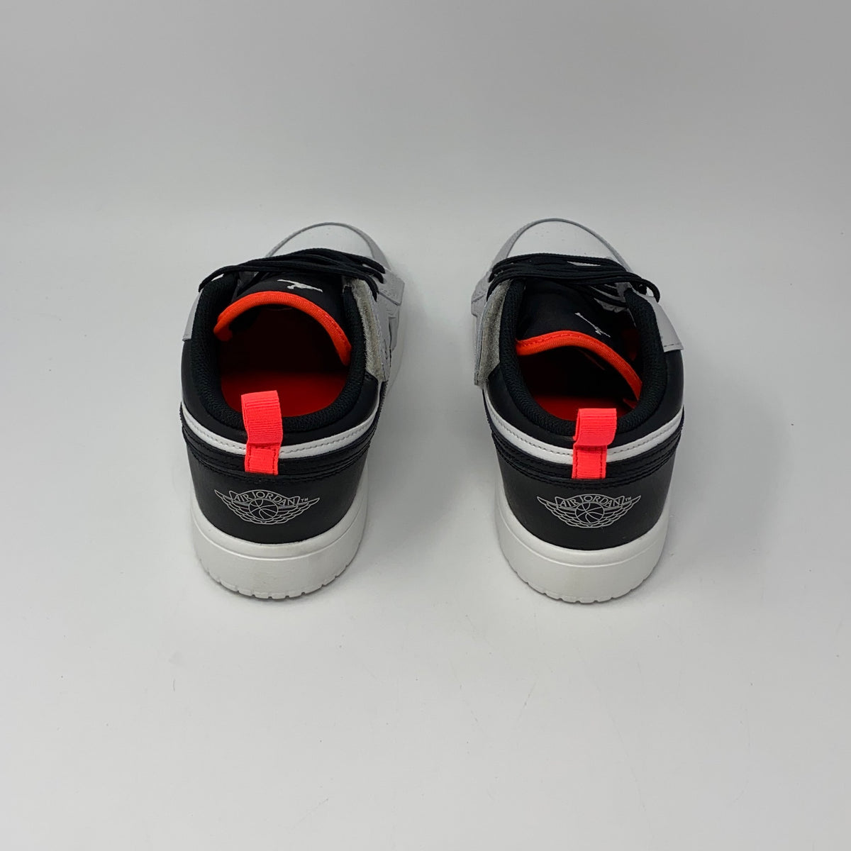 Left-UNT263429S1S