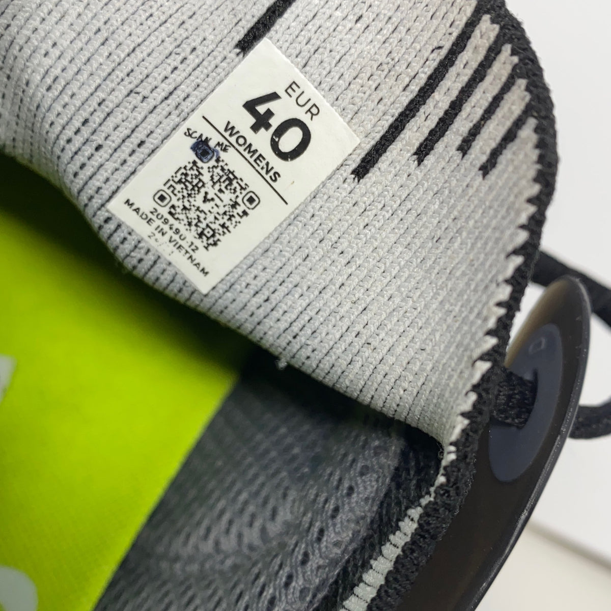 Serial #/Tag-UNT594825W62