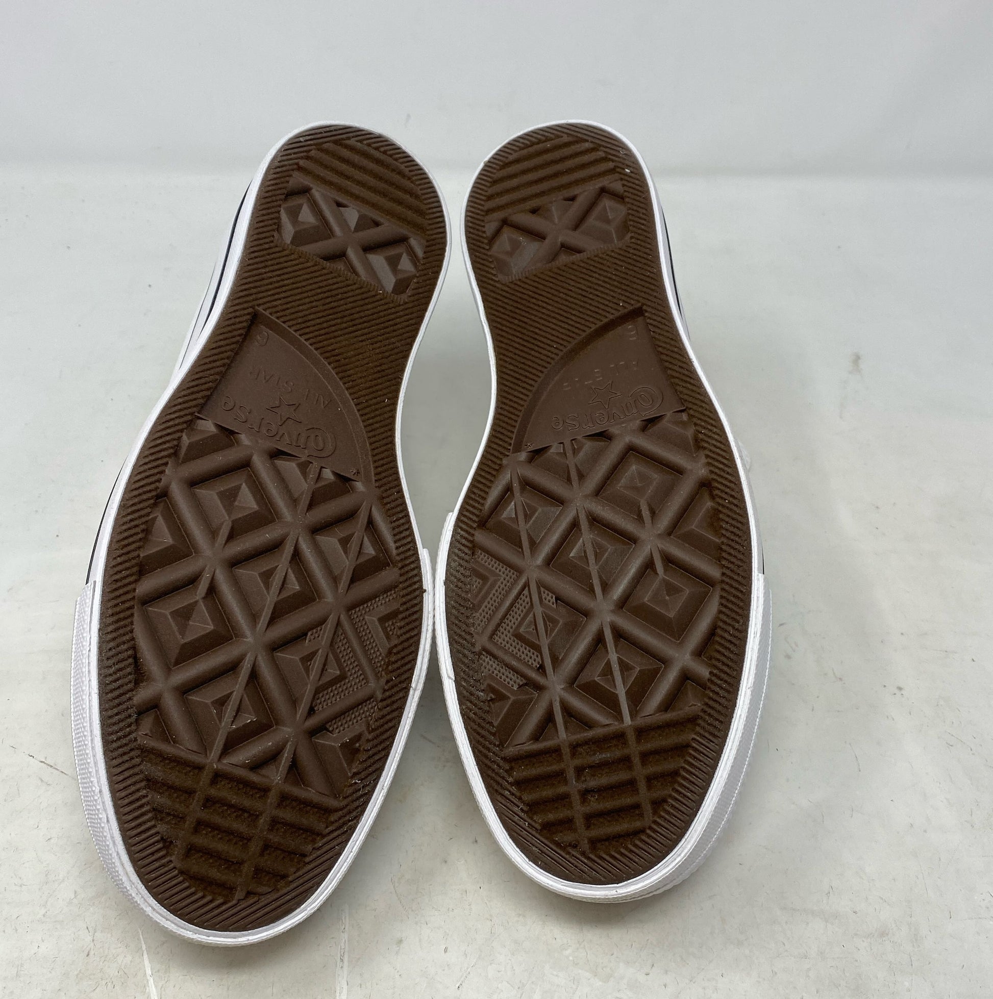 Bottom-LPNNH5PXLG84X