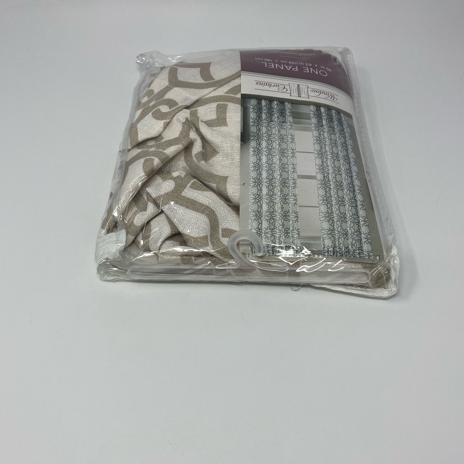 Back-UNT761145D4X