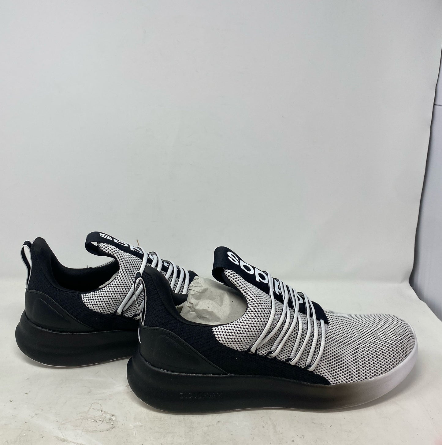 Product Image-UNT096528I6PJ